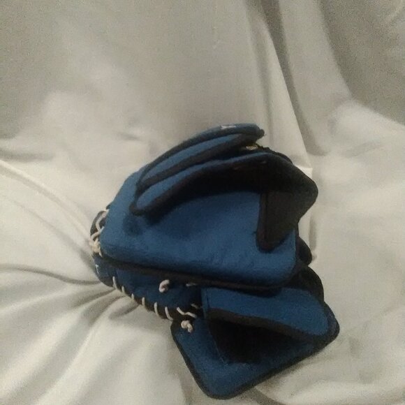 hockey Goldie glove and blocker - Picture 7 of 9